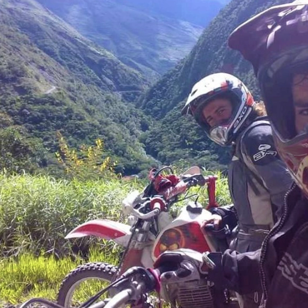 Motobike full on yungas - death road